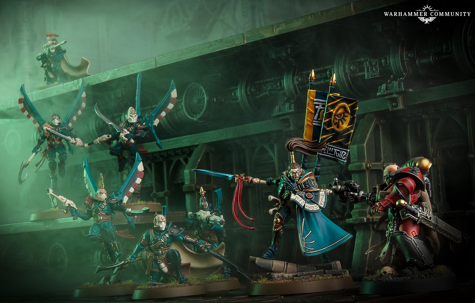 A Craftworld Aeldari host advances, a Farseer at its heart